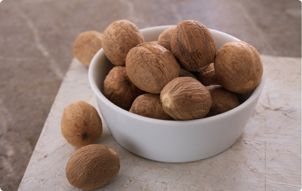 Mihin Muskottipähkinän Eteerinen öljy auttaa?